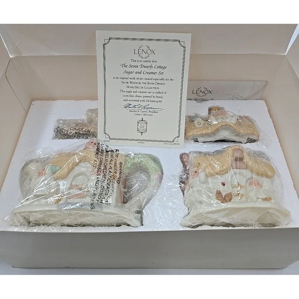 NEW Lenox Disney Seven‎ Dwarfs 24-karat Gold Cottage Sugar and Creamer Set 2004